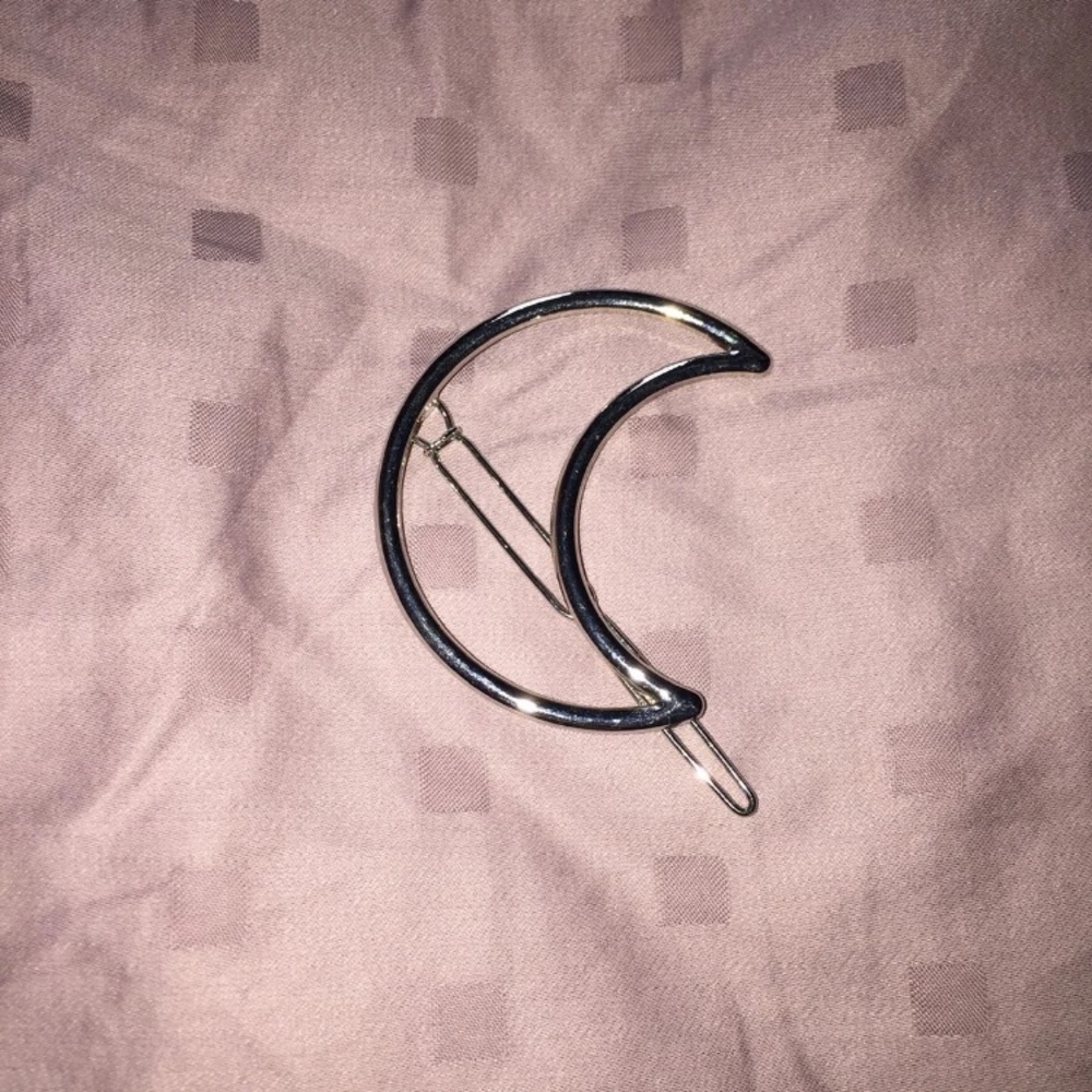 moon hair clip